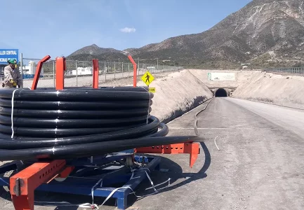 Desagüe en Mina Subterránea con Pendientes de entre 40° y 90°.
